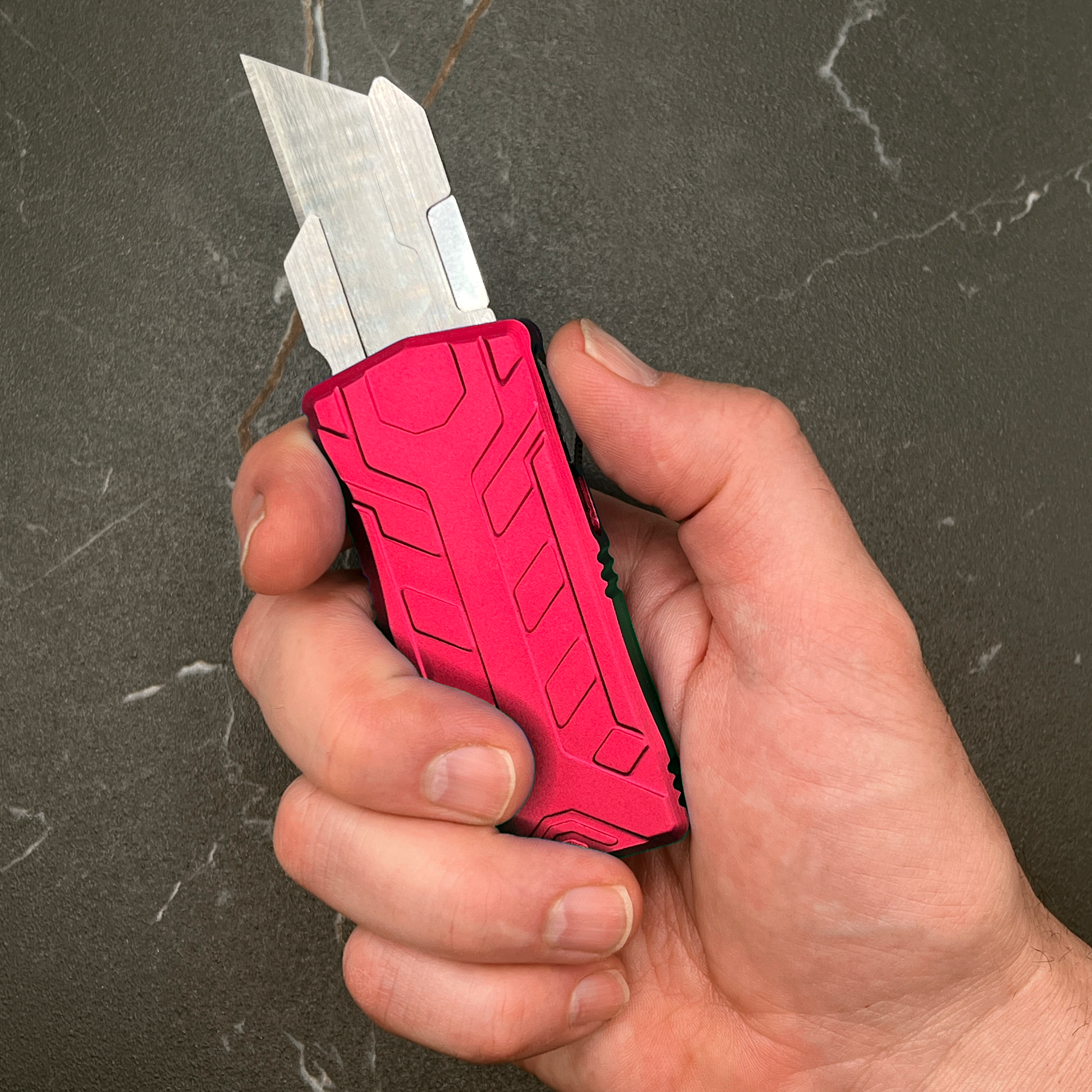 ainhue RU33 Auto Retractable Box Cutter Utility Knife