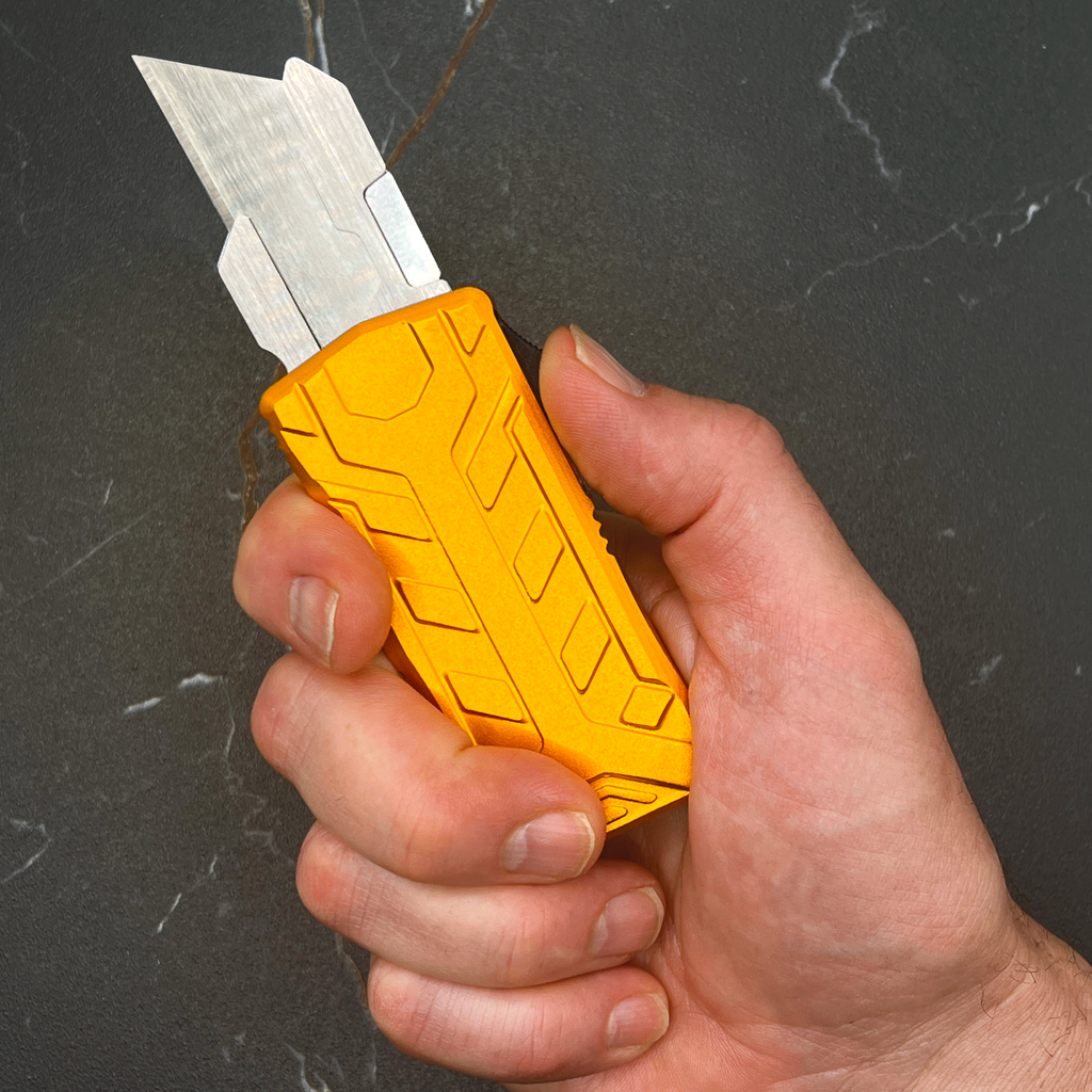 ainhue RU33 Auto Retractable Box Cutter Utility Knife