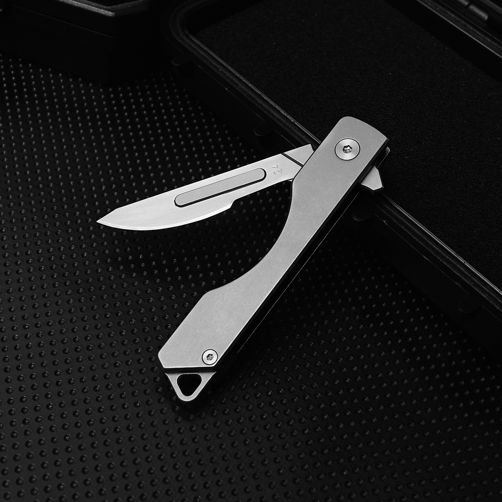 Samior TS135 Folding Scalpel Utility Knife with 10 Blades