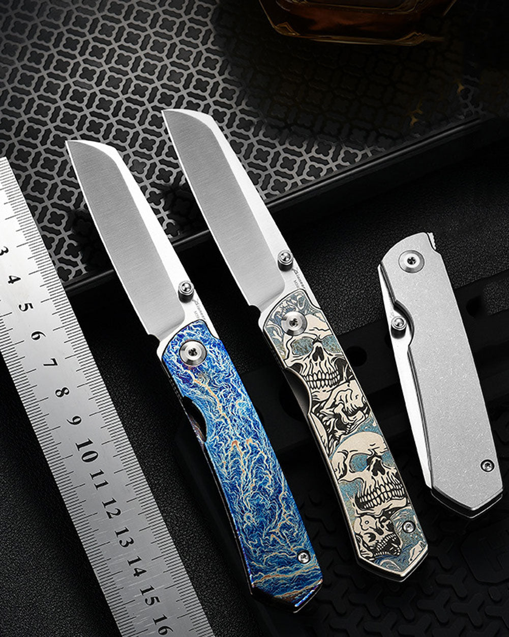 Samior GP035 Super Slim Flipper Knife, Black M390 Blade Titanium